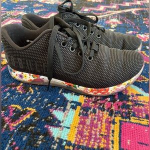 NOBULL Women’s Floral Trainer Black Daisy Size 7.5